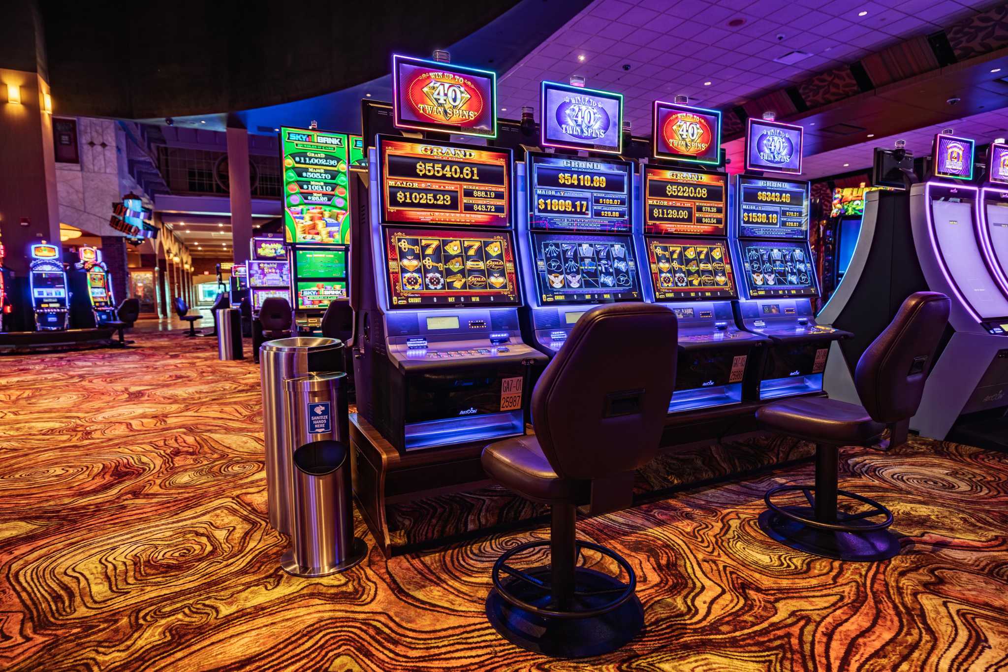 Slot Makinelerinin Gizemli Anlatıları